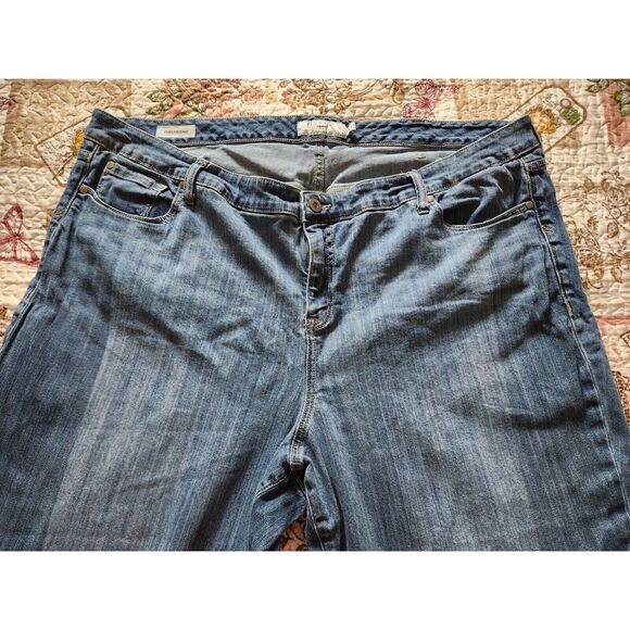 Torrid Girlfriend Jeans Womens Blue Denim Pants High Rise Pockets Size 28T - Picture 3 of 10